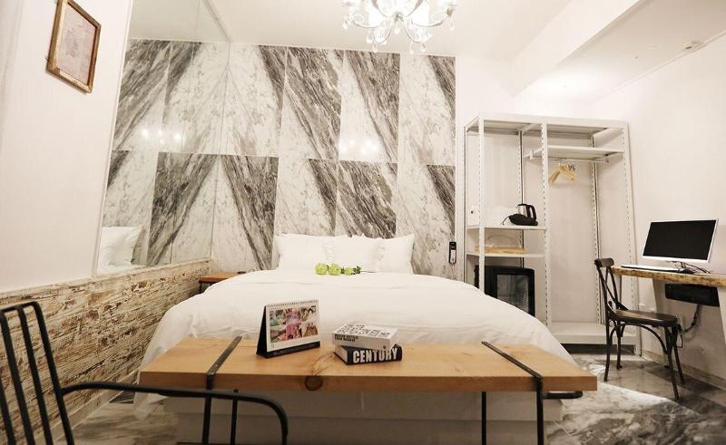 February Hotel Kimhae image