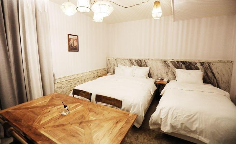 February Hotel Kimhae image