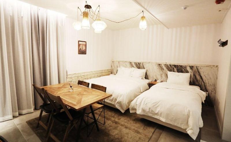 February Hotel Kimhae image