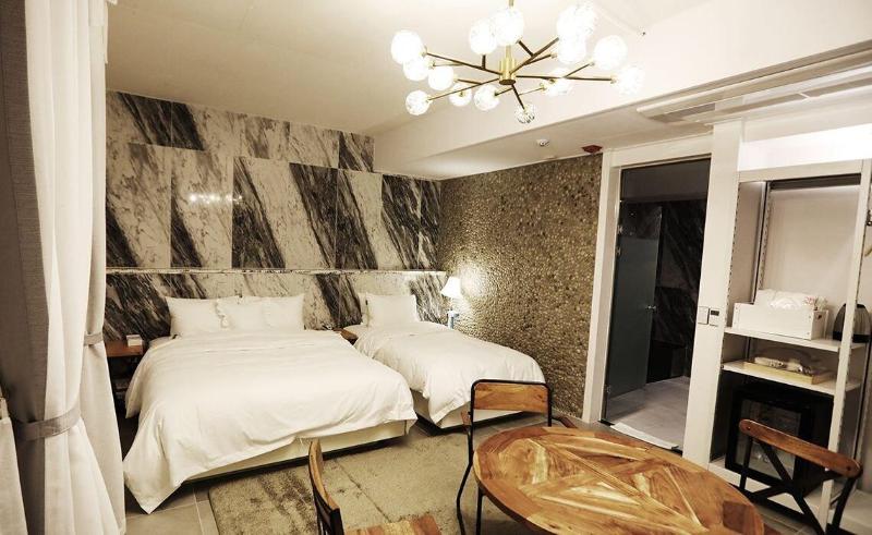 February Hotel Kimhae image