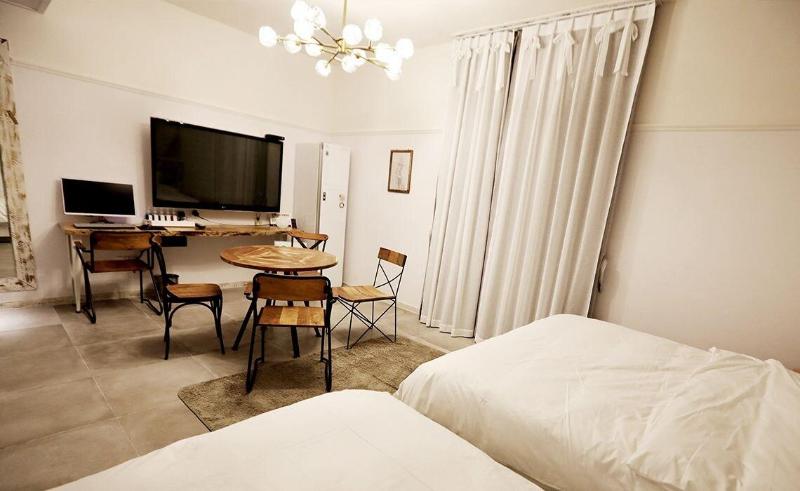 February Hotel Kimhae image