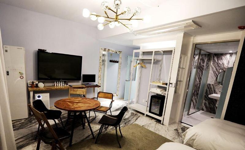 February Hotel Kimhae image