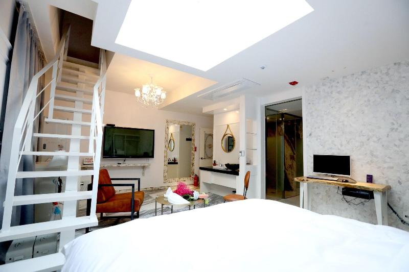February Hotel Kimhae image