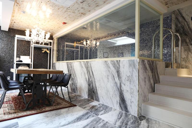 February Hotel Kimhae image