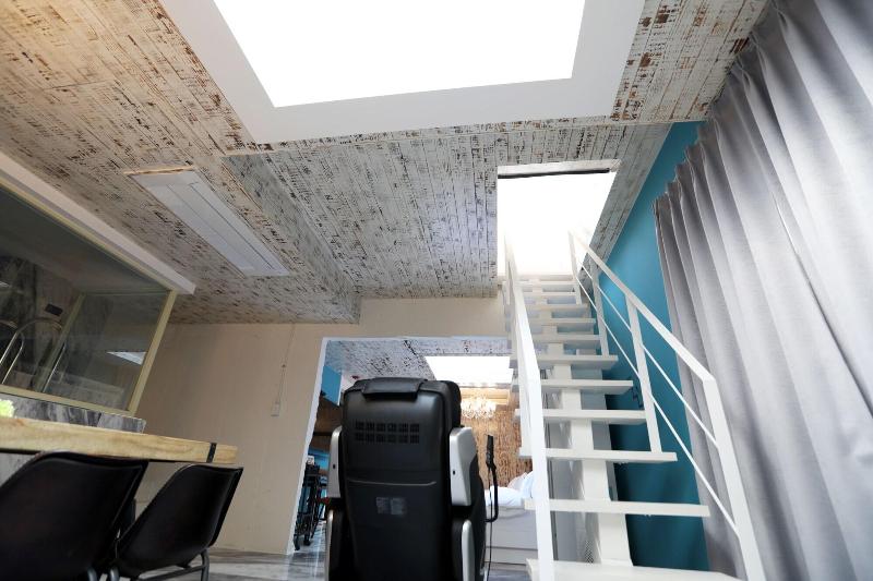 February Hotel Kimhae image