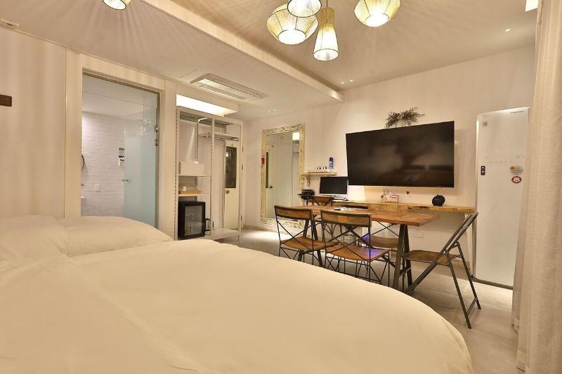 February Hotel Kimhae image
