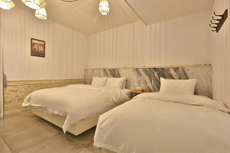 February Hotel Kimhae image