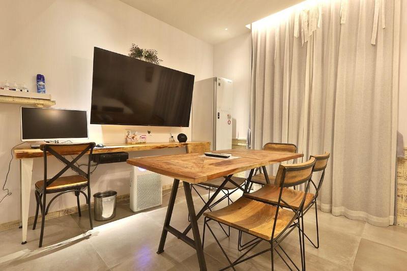 February Hotel Kimhae image