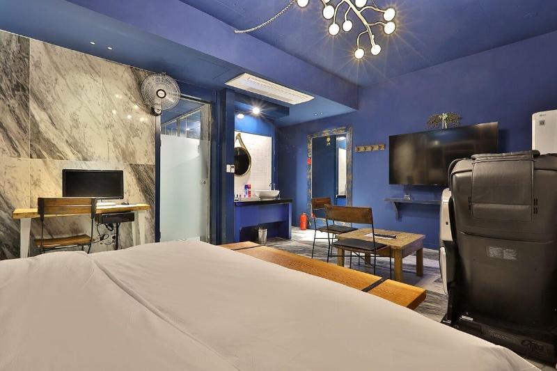 February Hotel Kimhae image