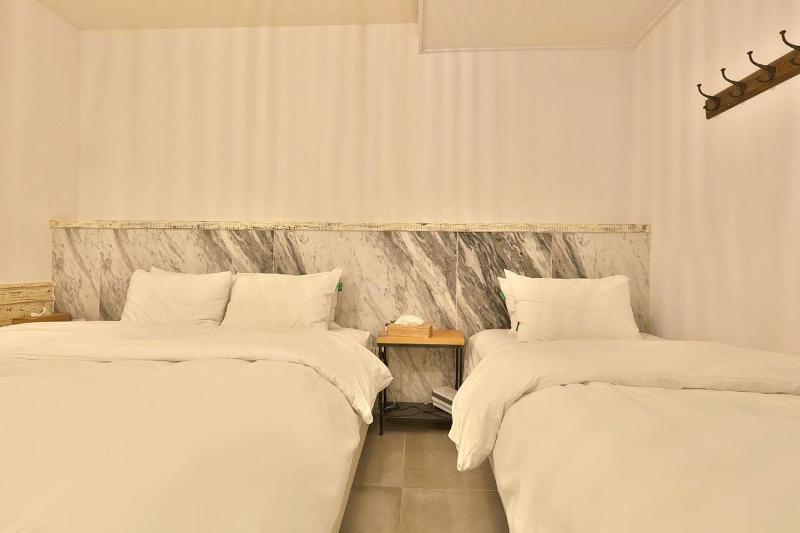 February Hotel Kimhae image
