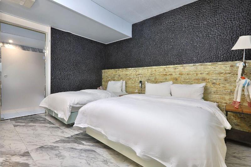 February Hotel Kimhae image
