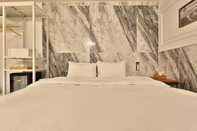 February Hotel Kimhae image