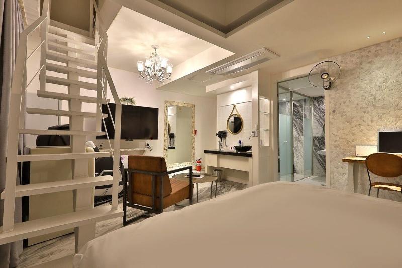 February Hotel Kimhae image