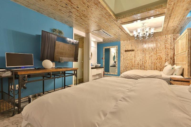 February Hotel Kimhae image