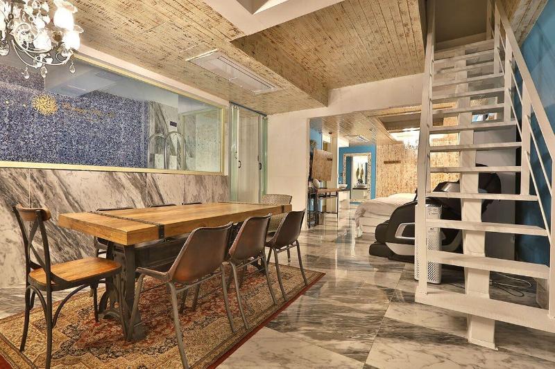February Hotel Kimhae image
