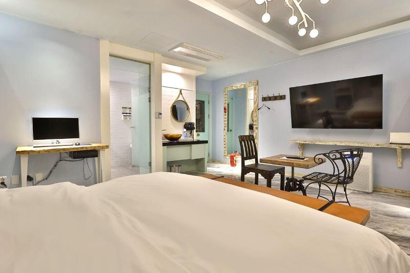 February Hotel Kimhae image