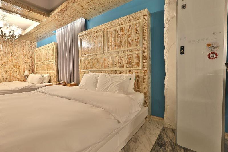 February Hotel Kimhae image