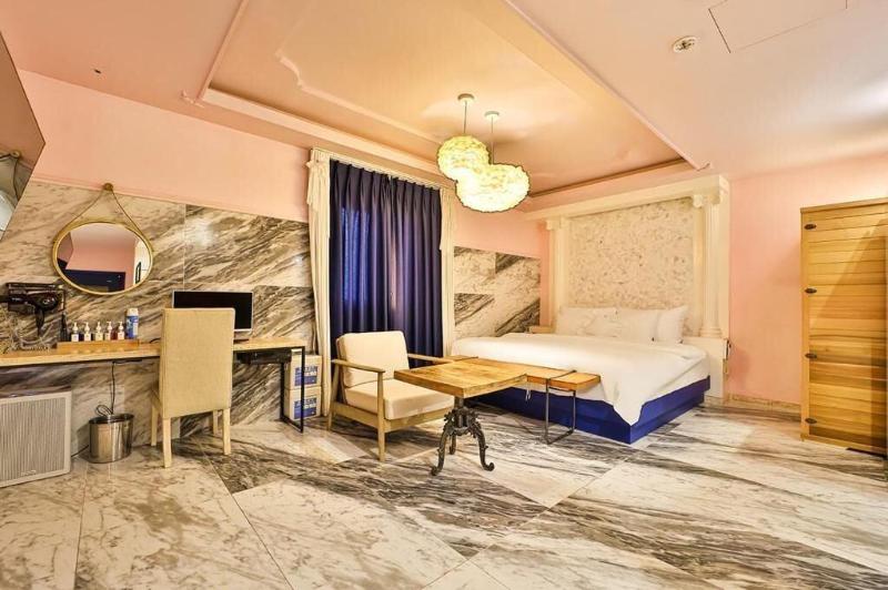 February Hotel Kimhae image