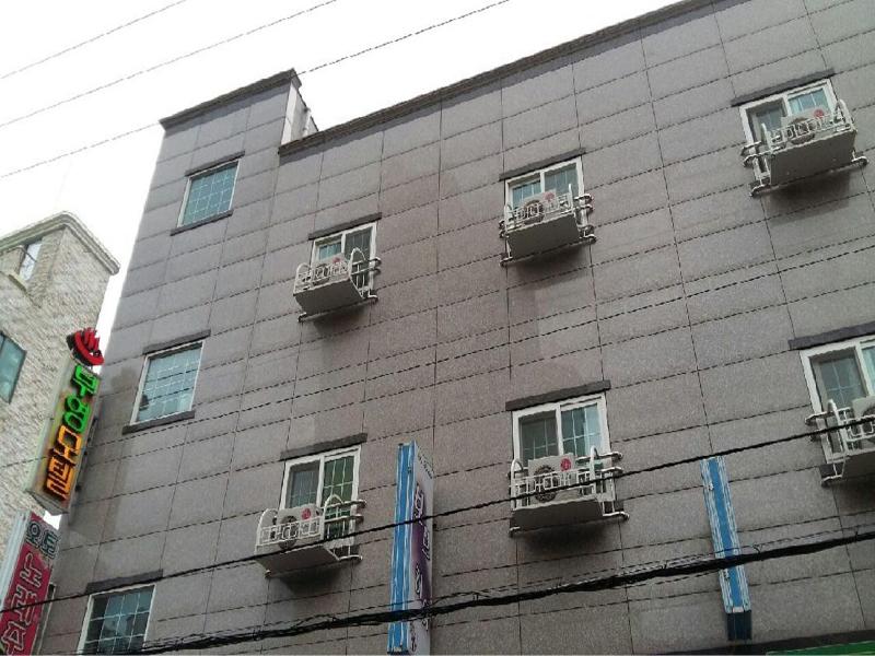 Booyoung Motel image