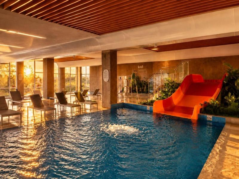 Laterrace Cove Suite image