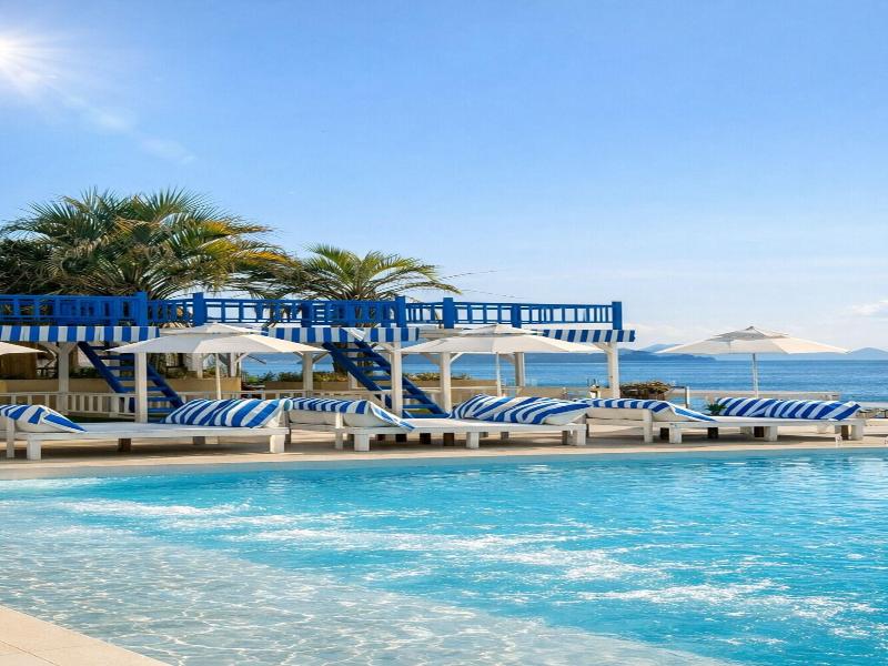 Laterrace Cove Suite image