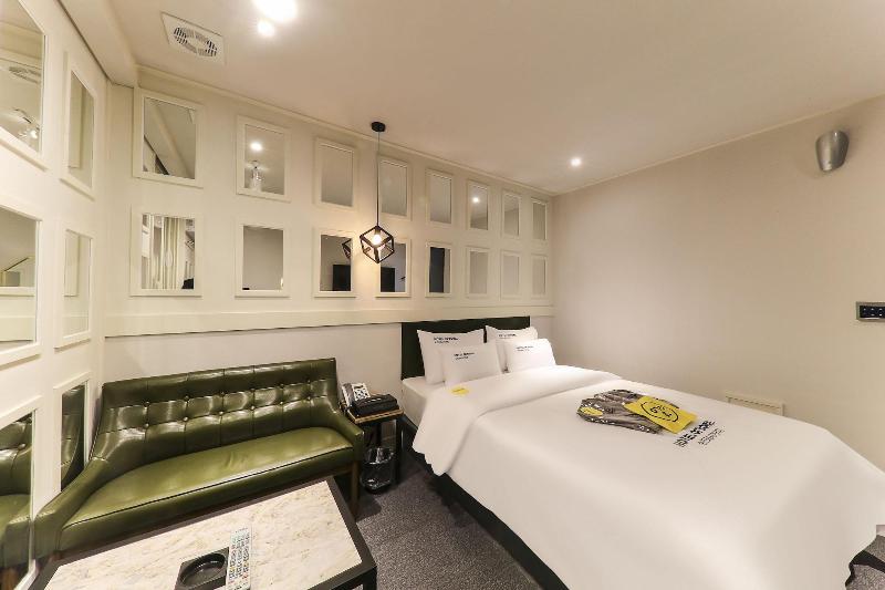 Hotel Yeogiuhtte Suncheon Jorye image