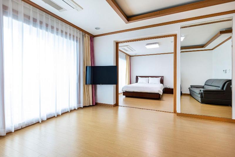 The Bay Jeju Resort image