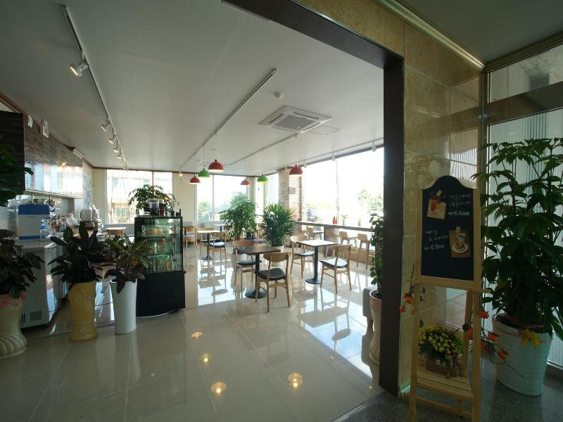 Seongsan Aqua Beach Hotel image