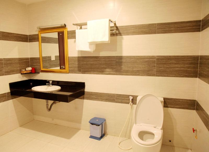 Tran Long Binh Duong Hotel image
