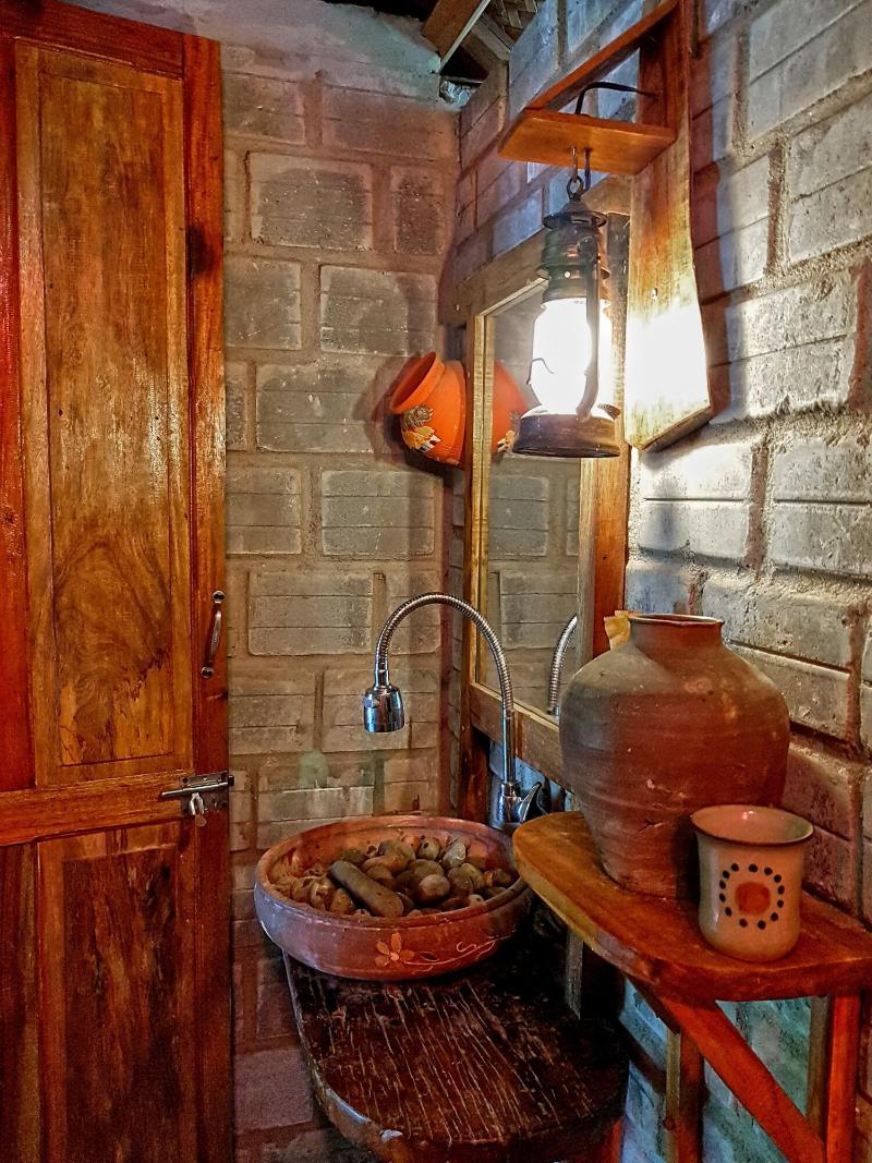 Highway 20 Homestay image