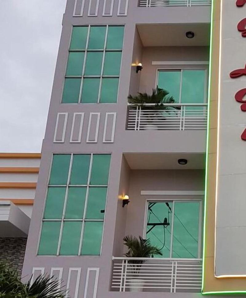 Hostel Dang Loi image