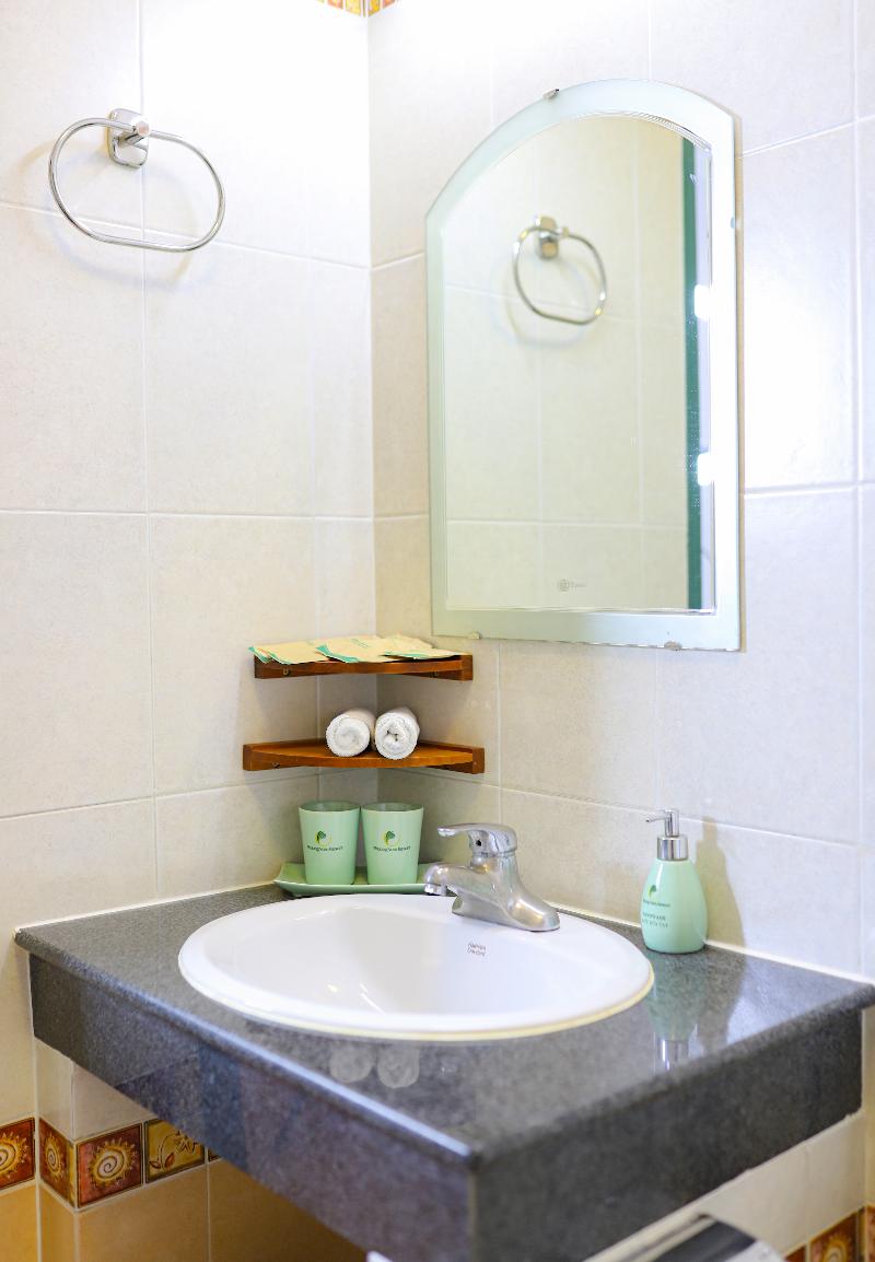 Phuong Nam Resort image