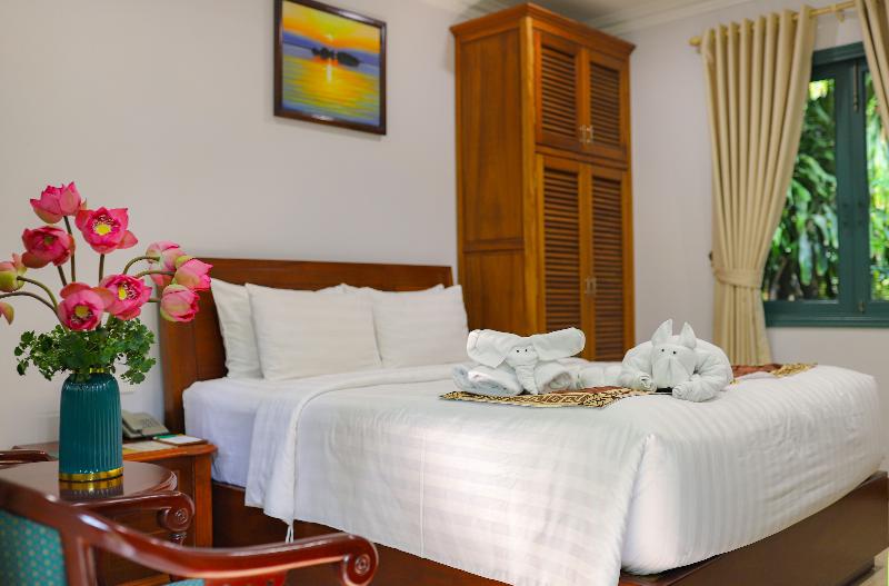 Phuong Nam Resort image