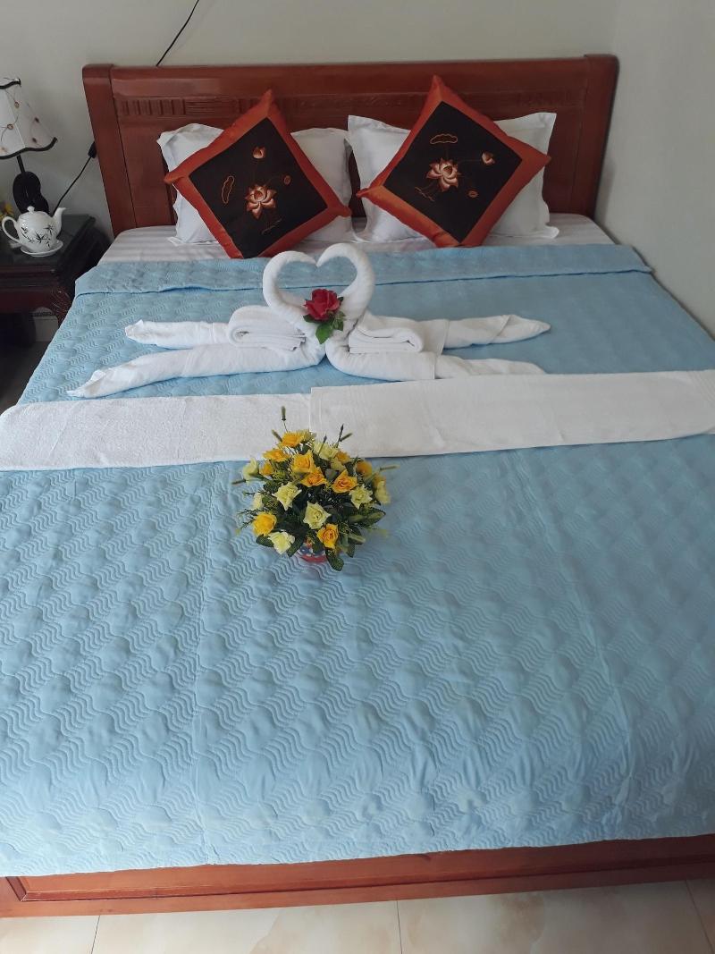 Tamcoc White Swan Hostel image