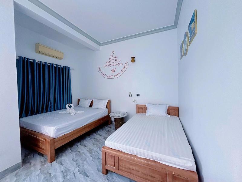 Tamcoc White Swan Hostel image