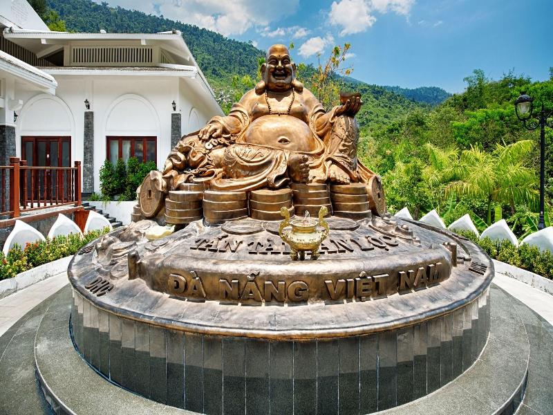 Nui Than Tai- Ebisu Onsen Resort Da Nang image