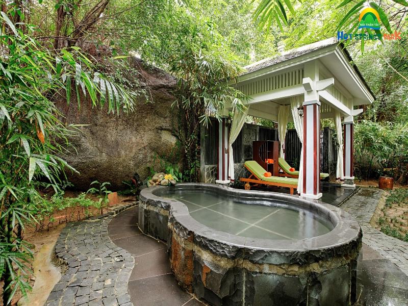 Nui Than Tai- Ebisu Onsen Resort Da Nang image