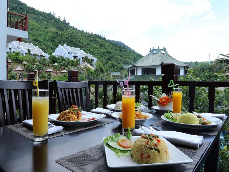 Nui Than Tai- Ebisu Onsen Resort Da Nang image