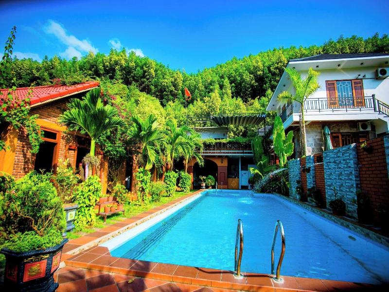 Phong Nha Hillside View Bungalow
