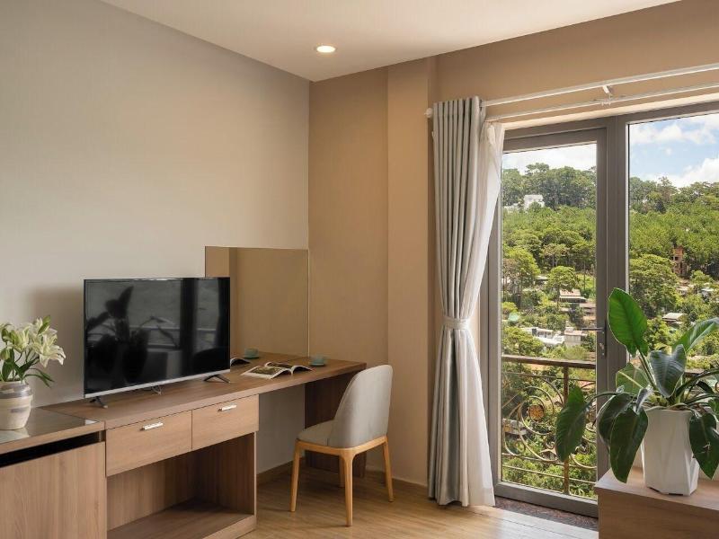 Gold View Hotel Da Lat image