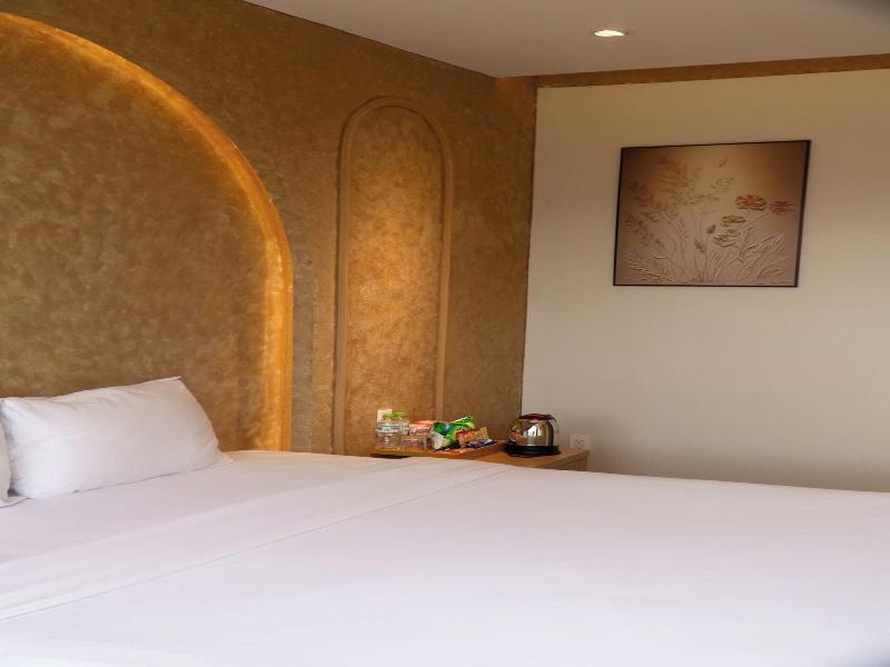 Gold View Hotel Da Lat image