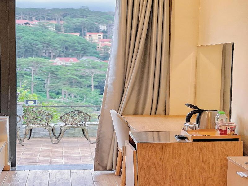 Gold View Hotel Da Lat image