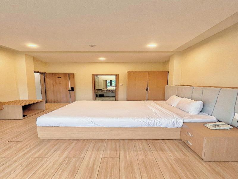 Gold View Hotel Da Lat image