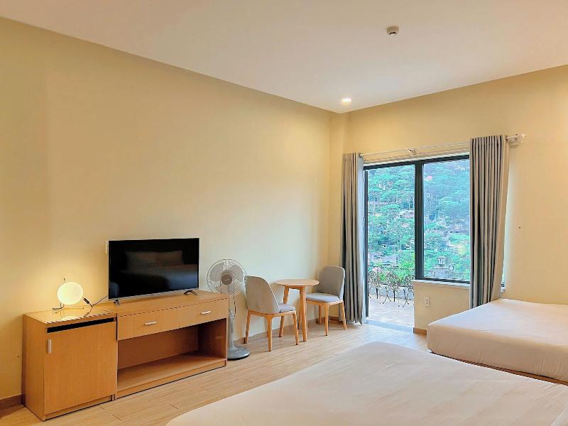 Gold View Hotel Da Lat image