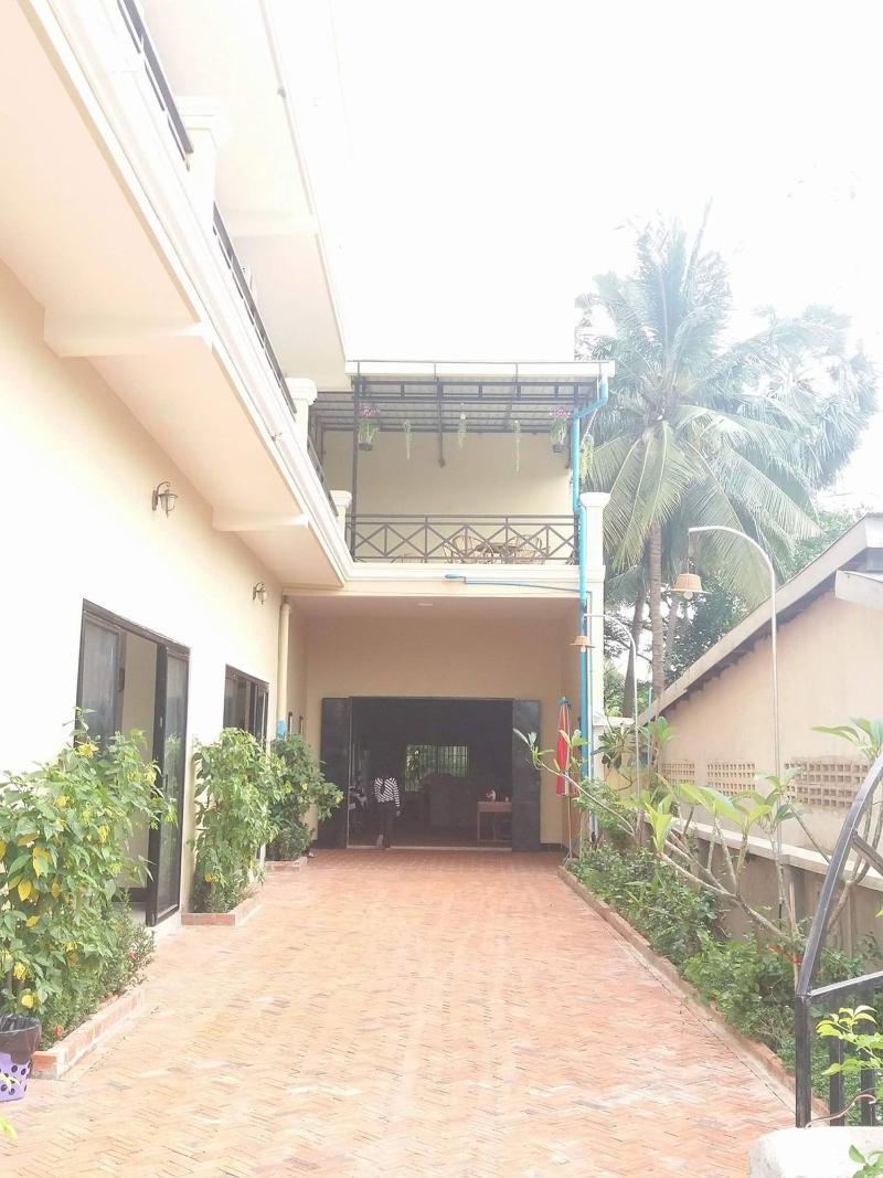Blue Diamond Guest House image