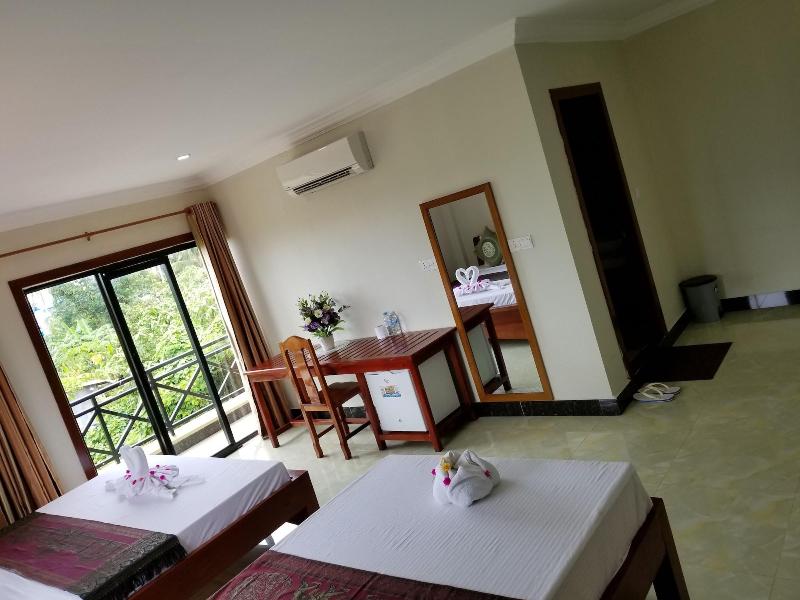 Blue Diamond Guest House image