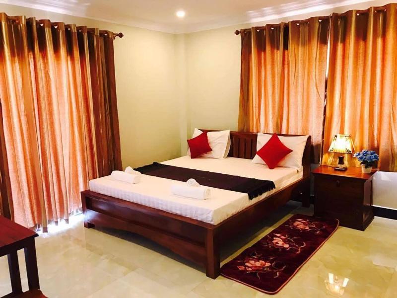 Blue Diamond Guest House image