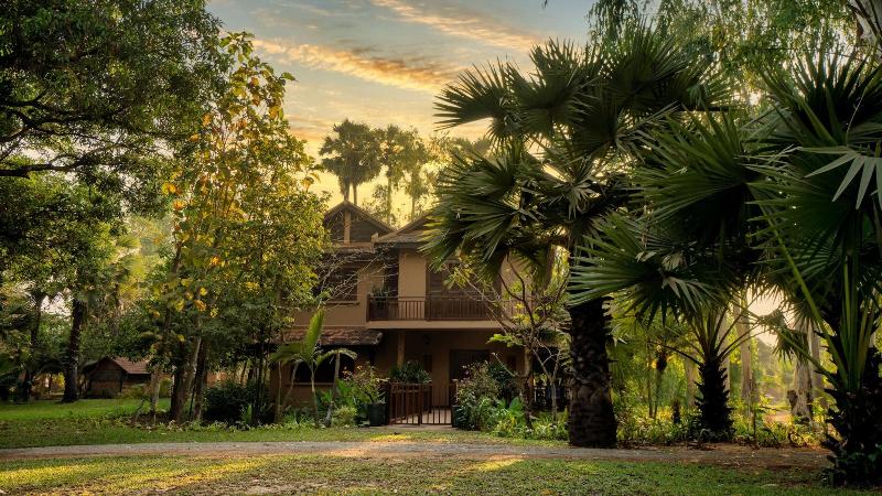 Mane Family Vacation image