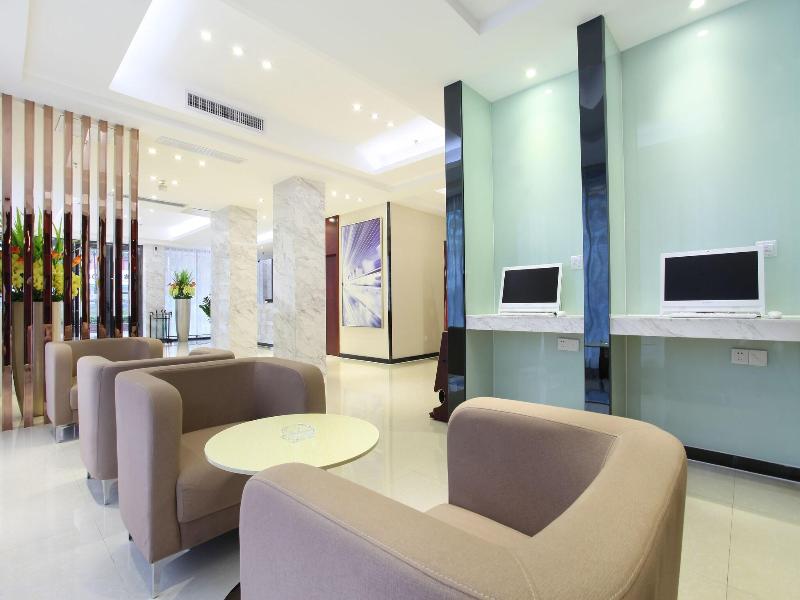 City Comfort Inn Foshan Jiaokou Bus image