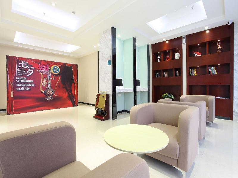 City Comfort Inn Foshan Jiaokou Bus image